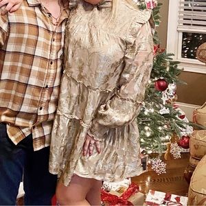 Elan gold layered floral dress size small